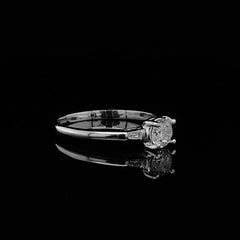 0.48ct F VS Round Diamond Engagement Ring 14kt
