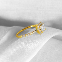 PREORDER | 0.80cts E VS2 Princess Cut Paved Diamond Engagement Ring 14kt GIA Certified