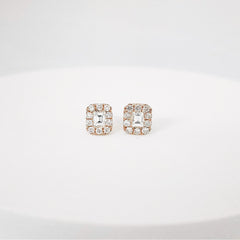 Golden Emerald Stud Diamond Earrings 18kt