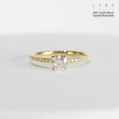 AMALIA | 0.72cts Round Diamond Engagement Ring 14kt