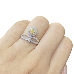 Fancy Rare Yellow Colored Diamond Ring 14kt
