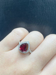 梨红色红宝石钻石戒指 14kt