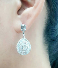 PREORDER | Pear Baguette Dangling Diamond Earrings 14kt