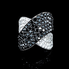 PREORDER | Crossover Black & White Diamond Ring 14kt