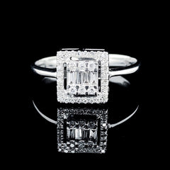 PREORDER | Classic Square Halo Diamond Ring 14kt