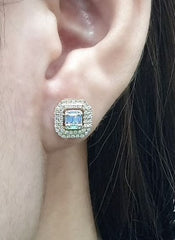 PREORDER | Golden Classic Emerald Halo Stud Diamond Earrings 14kt