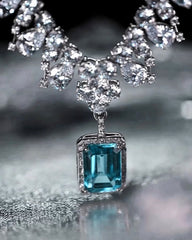 LVNA 시그니처 Brilyo Royale 매그니피크 다이아몬드 목걸이 18kt