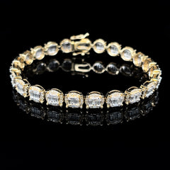 PREORDER | Golden Cushion Halo Diamond Bracelet 14kt