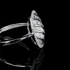 PREORDER | Classic Oval Baguette Diamond Ring 14kt