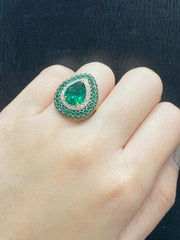 PREORDER | Pear Green Emerald Gemstones Diamond Ring 14kt