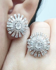 PREORDER| Floral Cluster Shape Statement Diamond Jewelry Set 18kt