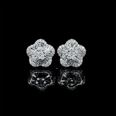 PREORDER | Floral Stud Diamond Earrings 14kt