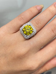 LVNA 签名 6.2 克拉艳彩黄色圆形钻石戒指 18 克拉 GIA