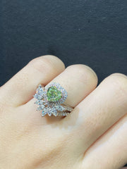 LVNA Signatures 3.01cts Rare Fancy Green Heart Gemstones Diamond Ring 18kt