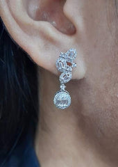 10.10 | Oval Art Deco Dangling Diamond Earrings 14Kt