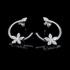 10.10 | Floral Overlap Diamond Earrings 14Kt