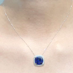 LVNA 礼品 |蓝宝石垫形光环钻石项链 16-18 英寸 18kt 白金链