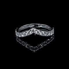 PREORDER | Pointed Half Eternity Diamond Ring 14kt