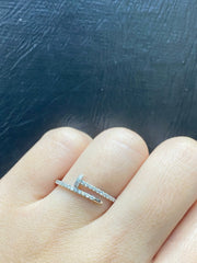 Paved Nail Diamond Ring 18kt