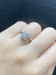 PREORDER | 2.5carat Face Classic Emerald Halo Diamond Ring 14kt