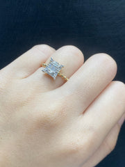PREORDER | Golden Square Baguette Diamond Ring 14kt