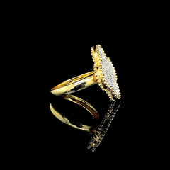 PREORDER | Golden Large Floral Clover Diamond Ring 14kt