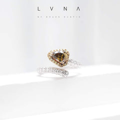 LVNA Signatures 2.58cts Fancy Vivid Green Center Paved Spiral Gemstones Diamond Ring 18kt