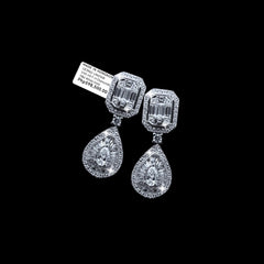 PREORDER | Emerald Pear Drop Dangling Diamond Earrings 18kt
