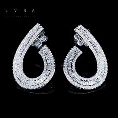 PREORDER | Overlap Baguette Diamond Earrings 14kt