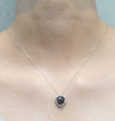 #LVNA2024 | LVNA Signatures™️ Pear Black Colored Solitaire Diamond Necklace 18kt