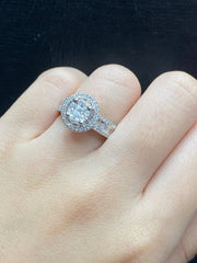 PREORDER | Round Paved Band Invisible Setting Diamond Ring 14kt