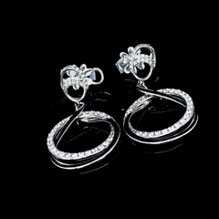 Preorder | Round Art Dangling Diamond Earrings 14kt