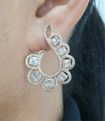PREORDER | Golden Statement Overlap Diamond Earrings 14kt
