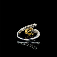 LVNA Signatures 2.58cts Fancy Vivid Green Center Paved Spiral Gemstones Diamond Ring 18kt
