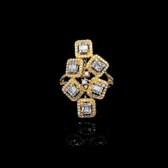 金色方形装饰风格钻石戒指 14 克拉