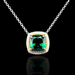 双色调绿色祖母绿垫形钻石项链 16-18 英寸 18kt 白金链