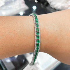 LVNA Signatures Colombian Green Emerald Gemstones Diamond Bracelet 18kt