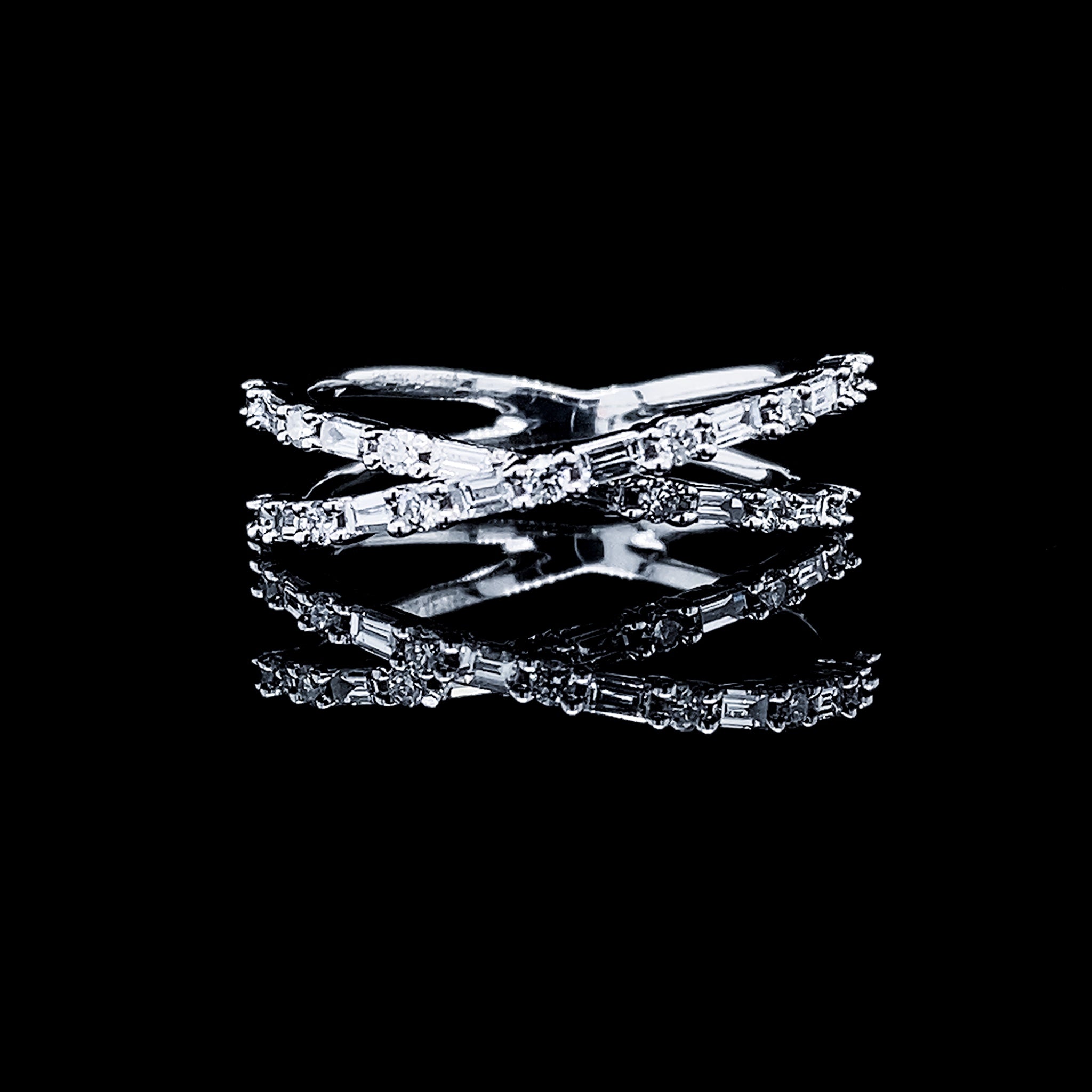 10.10 | Baguette Crossover Half Eternity Diamond Ring 14Kt