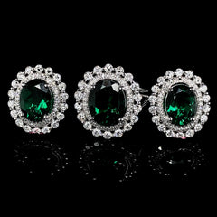 椭圆形绿色祖母绿钻石光环钻石首饰套装 14 克拉