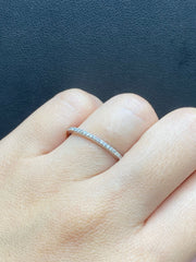 半永恒圆形钻石结婚戒指 14 克拉