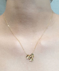 5岁 | GLD 金色三朵花装饰钻石项链 18 克拉