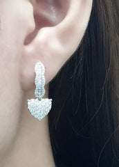 PREORDER | Heart Baguette Dangling Diamond Earrings 14kt