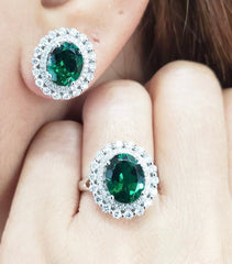 PREORDER | Oval Green Emerald Diamantes Halo Gemstones Diamond Jewelry Set 14kt