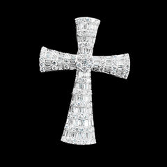 PREORDER | Baguette Paved Cross Diamond Pendant 18kt