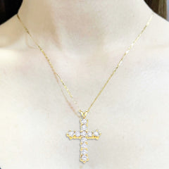 PREORDER | 4.20cts Mens Large Round Paved Cross Diamond Pendant 18kt