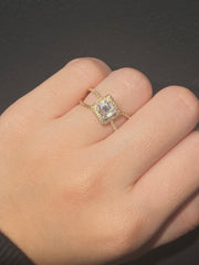 #LVNA礼品 |金色方形分叉戒环钻石戒指 14 克拉