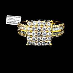 PREORDER | Golden Large Square Diamond Ring 14kt