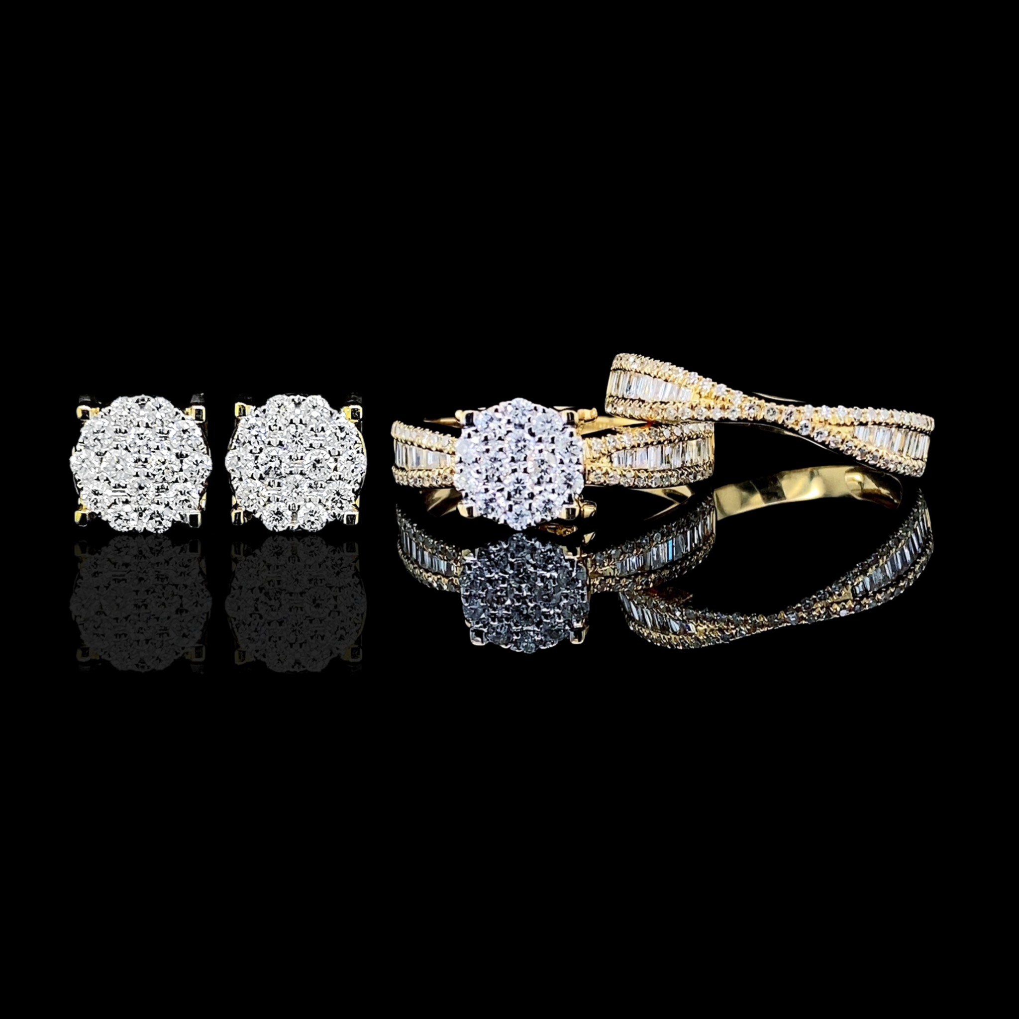 Golden Round Paved Twin Ring Diamond Jewelry Set 14Kt