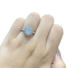 Oval Halo Invisible Setting Diamond Ring 18kt