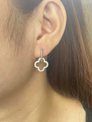 PREORDER | Floral Clover Dangling Diamond Earrings 14kt